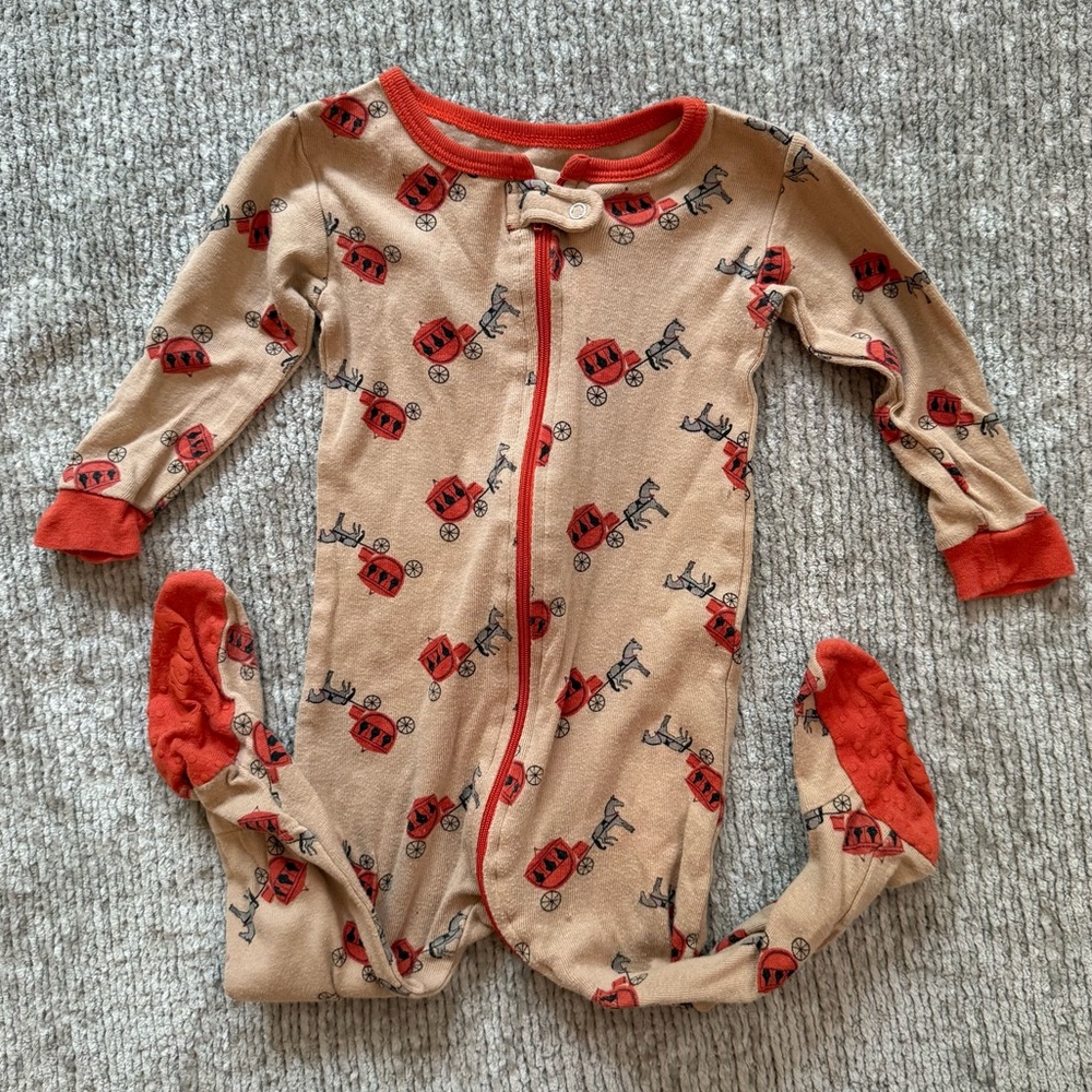 Leveret‎ Baby Footed Pajamas 6-12M Carriage Horse Fairytale Print Cotton Sleeper